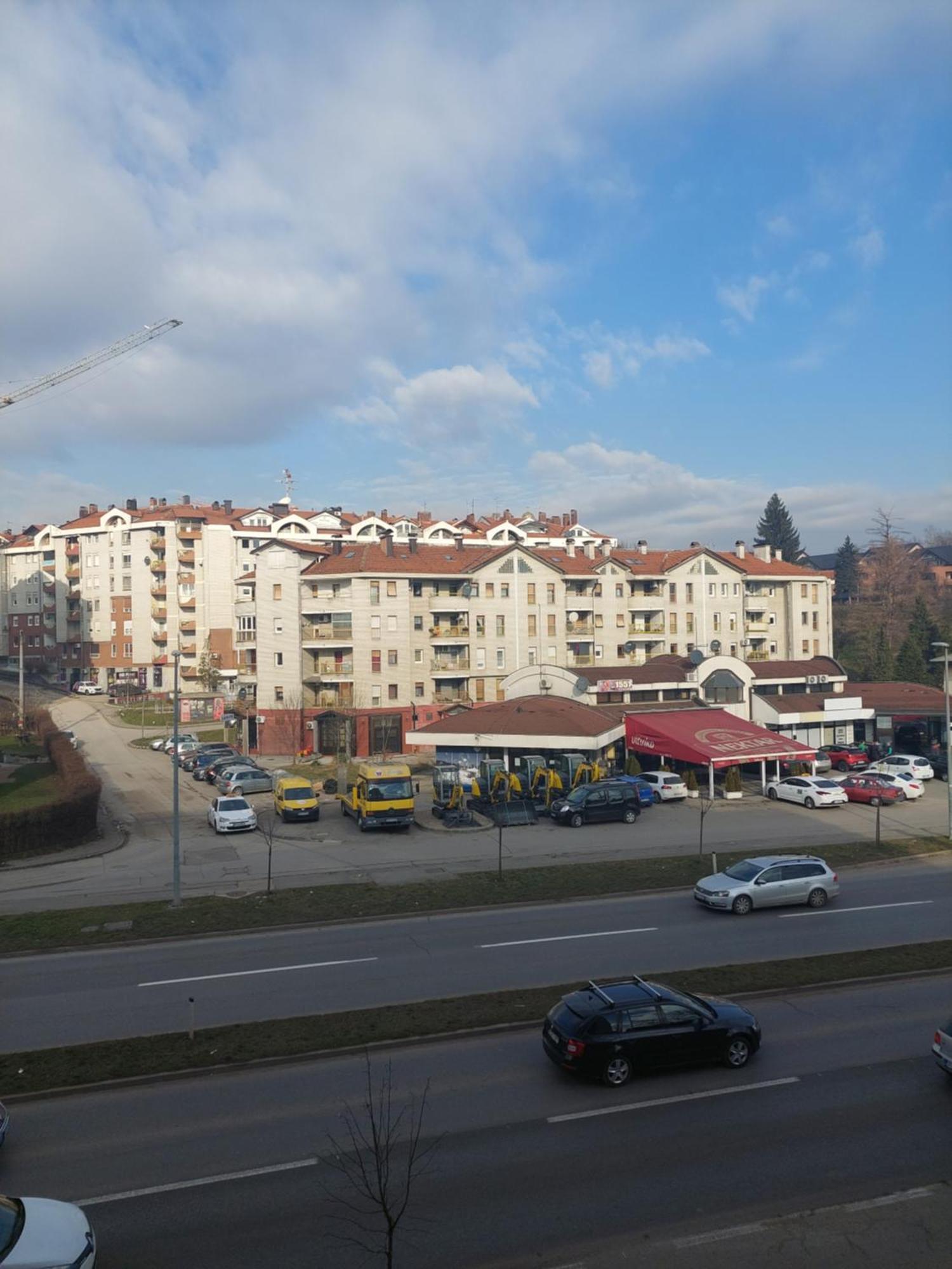 Sunrise Apartments Sa Garazom Banja Luka Exterior photo